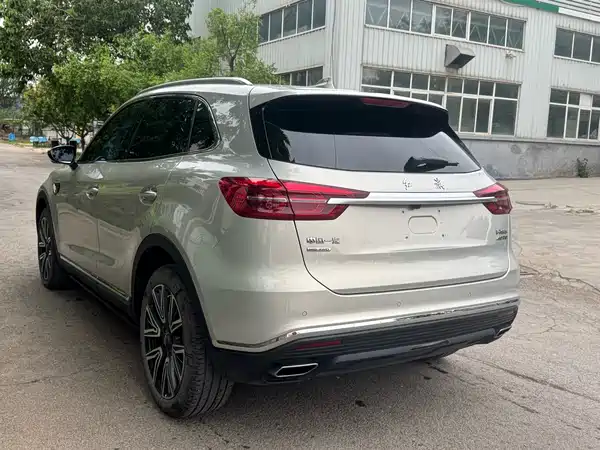 Hongqi HS5 2022