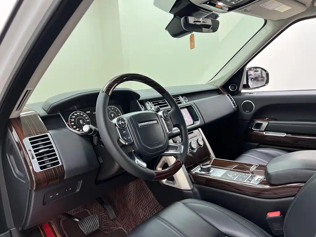 Land Rover Range Rover 2018 — фото 15