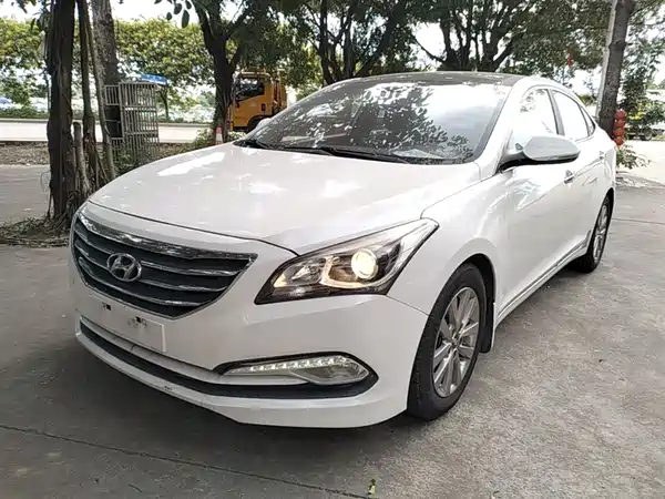 Hyundai Mistra 2014