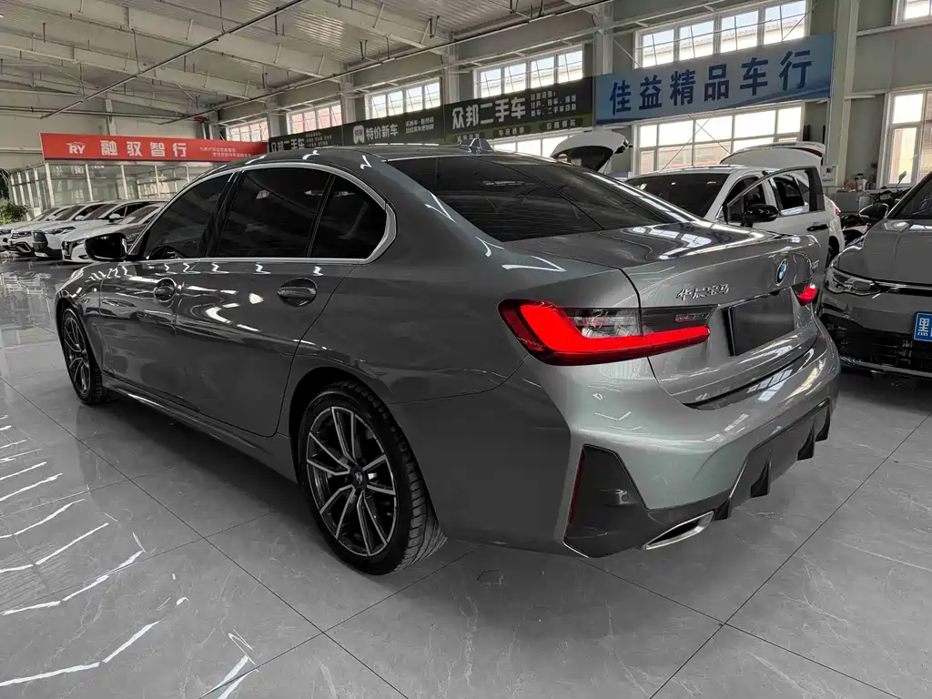 BMW 3 Series 2023