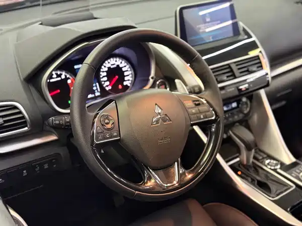 Mitsubishi Yige 2018