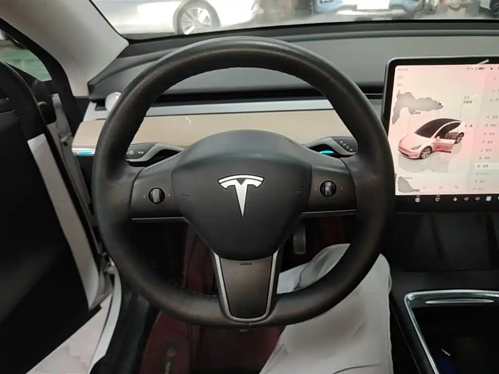 Tesla Model Y 2022 — фото 11