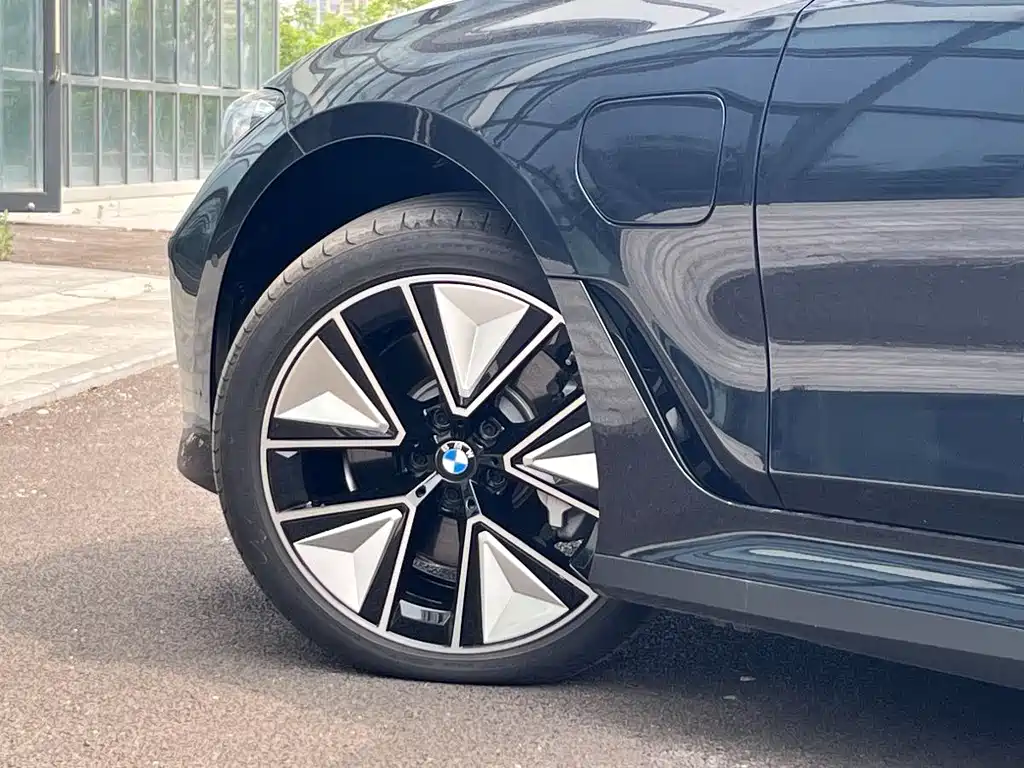 BMW i3 2025 — фото 9