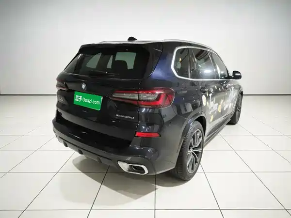 BMW X5 2022