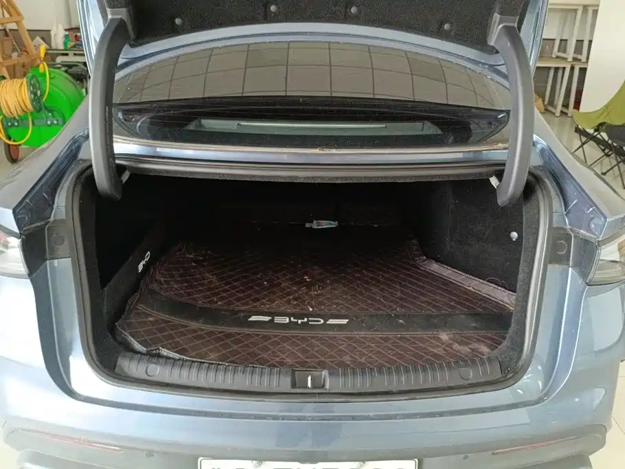 BYD Seal 06 2025