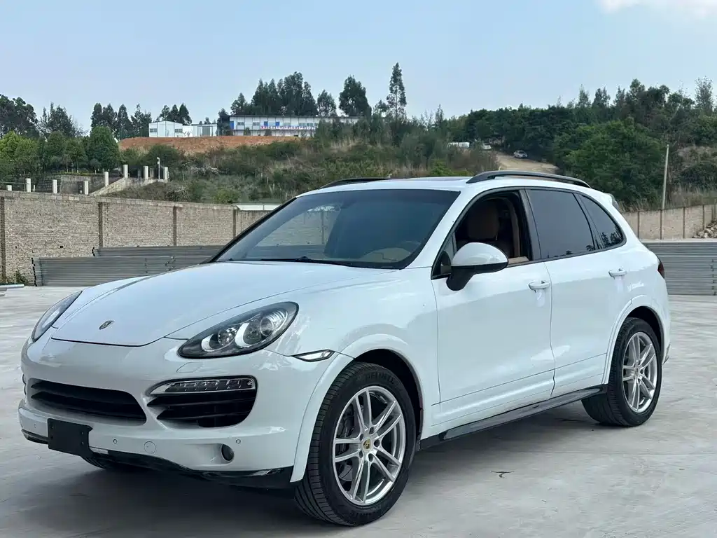 Porsche Cayenne 2013 — фото 3