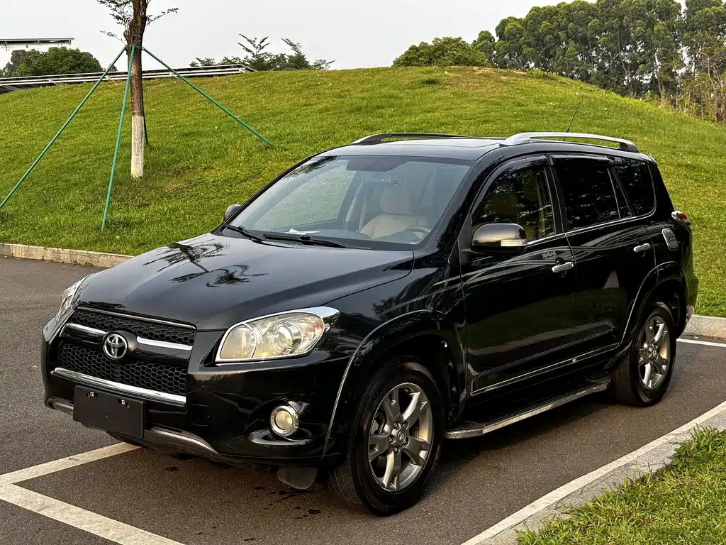 Toyota RAV4 2012