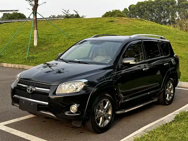 Toyota RAV4 2012