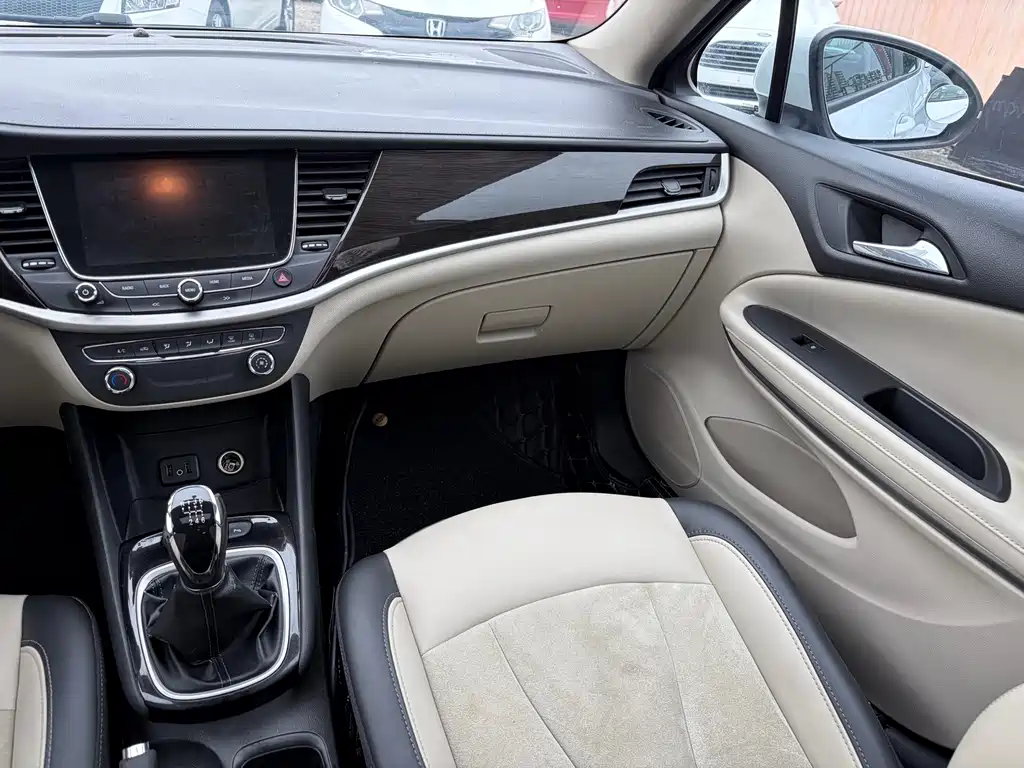 Buick Verano 2017 — фото 12