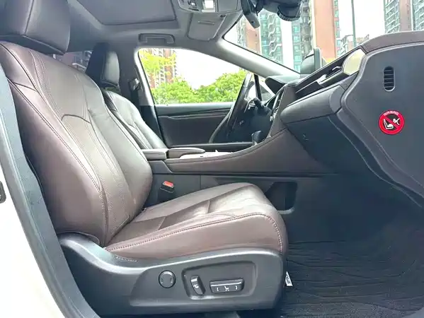Lexus RX 2020