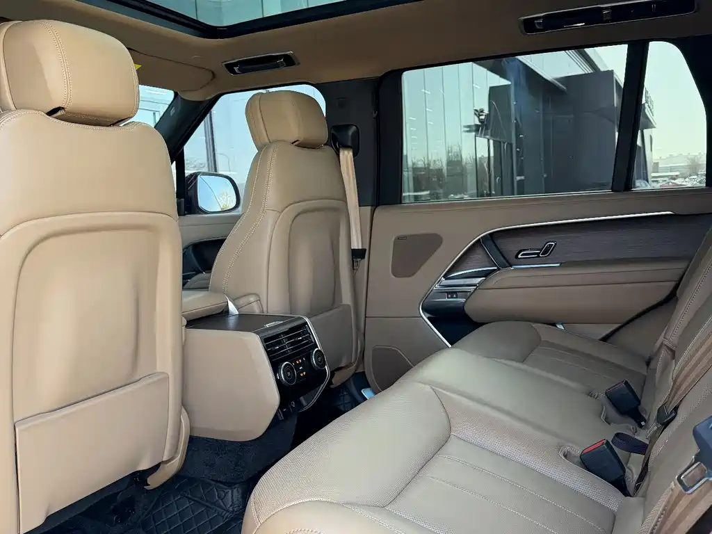 Land Rover Range Rover 2025 — фото 16