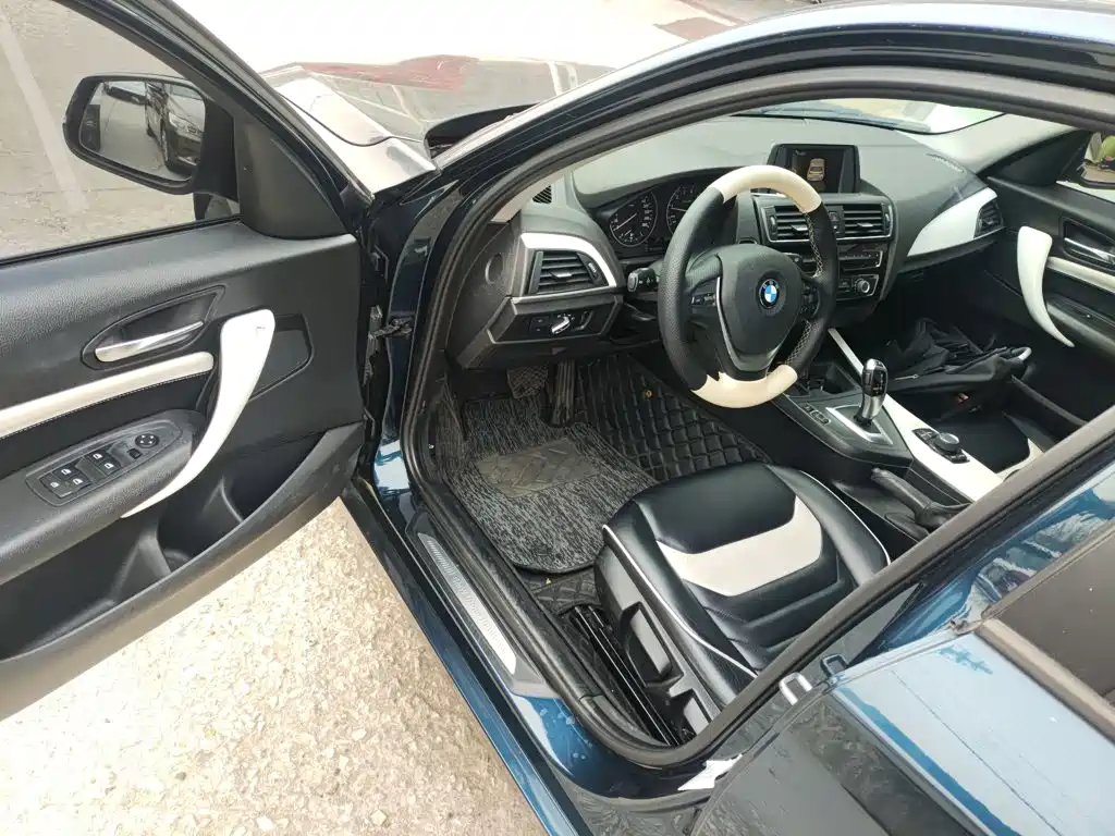 BMW 1 Series 2015 — фото 12
