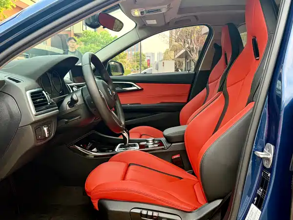 BMW 1 Series 2021