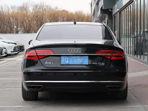Audi A8 2016