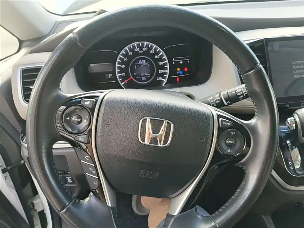 Honda Odyssey 2016 — фото 11