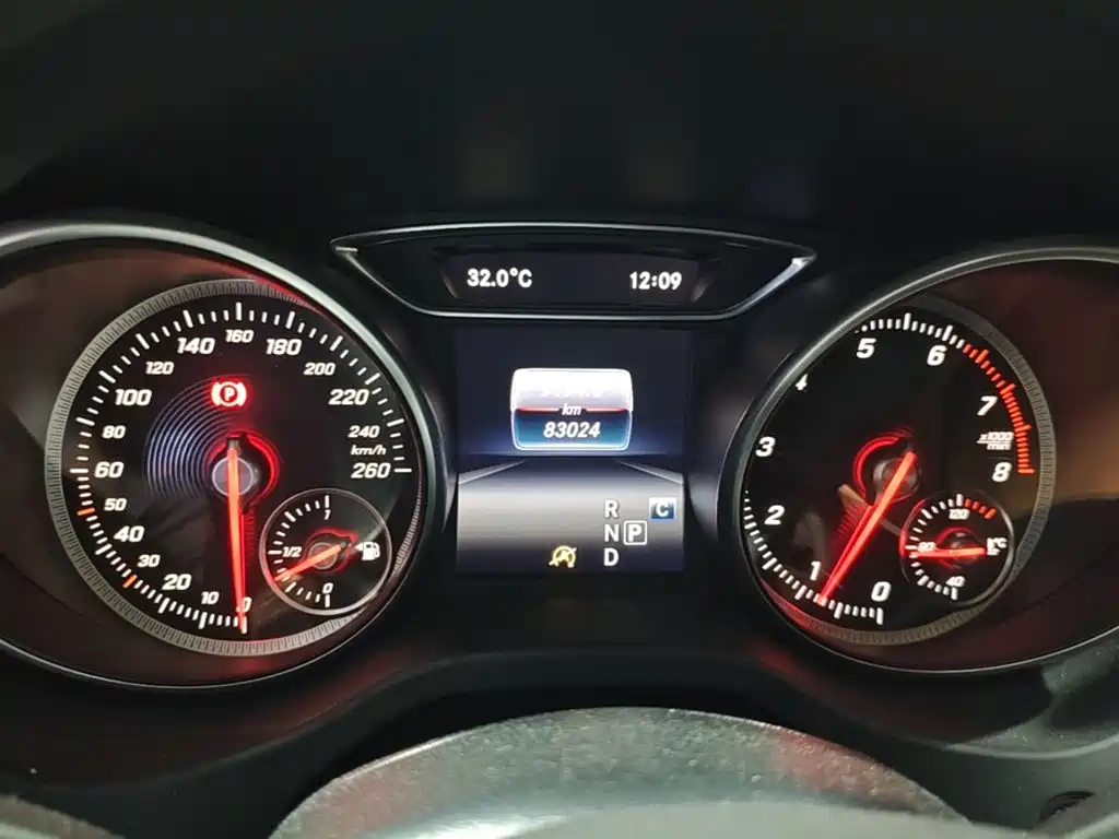 Mercedes-Benz GLA 2018 — фото 12