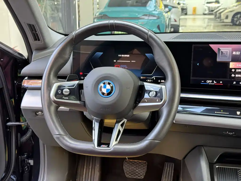BMW i5 2025 — фото 13