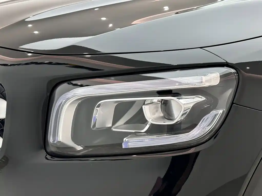 Mercedes-Benz GLB 2022 — фото 19