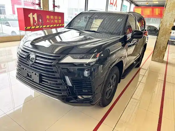 Lexus LX 2025