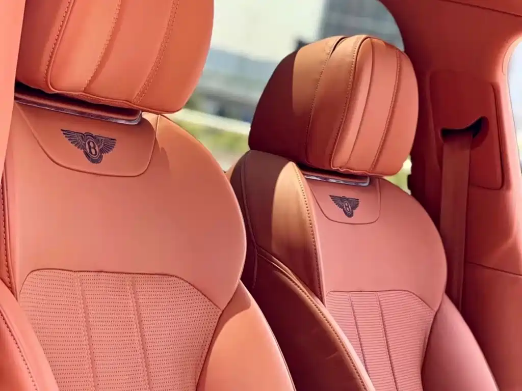 Bentley Bentayga 2019 — фото 5