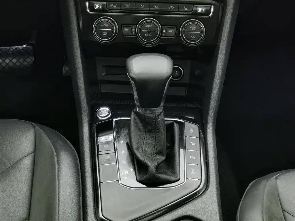Volkswagen Tiguan L 2019 — фото 13