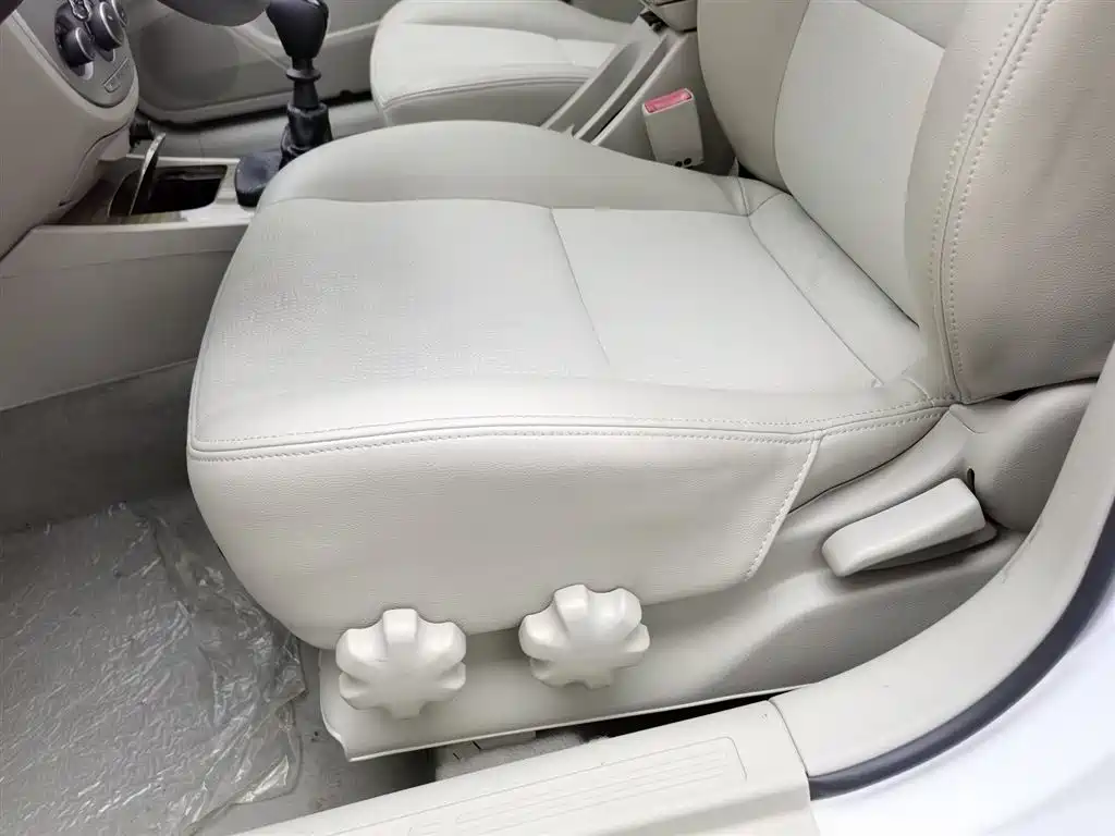 Buick Excelle 2016 — фото 20
