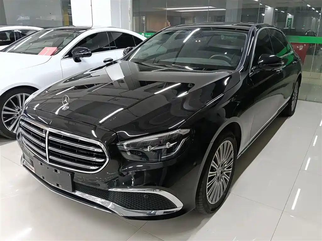 Mercedes-Benz E-Class 2022 — фото 1