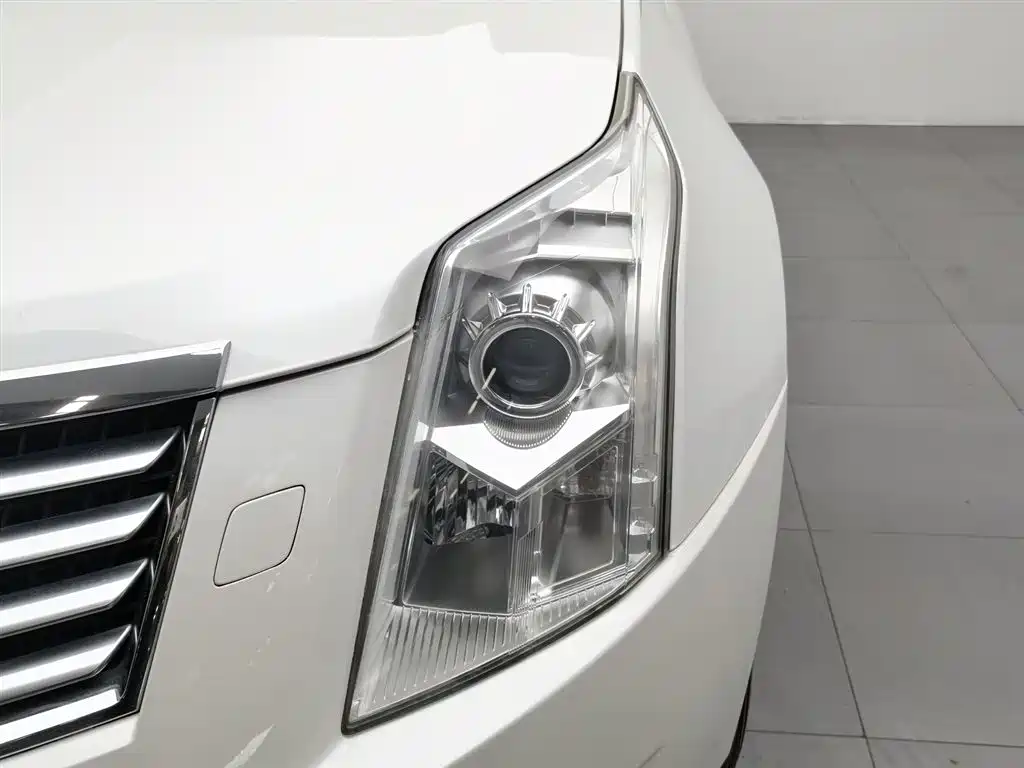 Cadillac SRX 2015 — фото 7