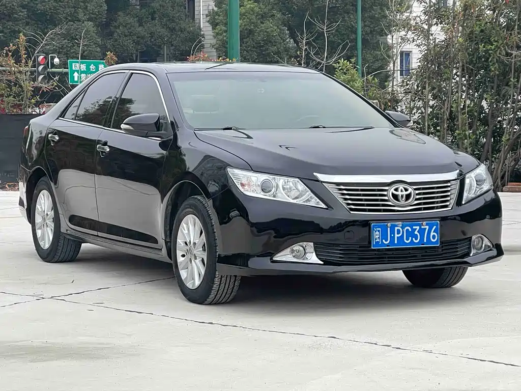 Toyota Camry 2021