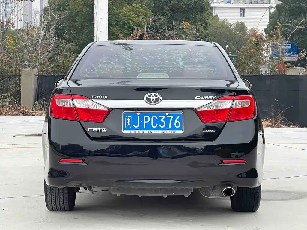 Toyota Camry 2021 — фото 5
