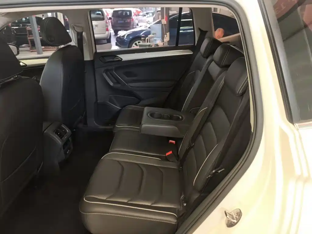 Volkswagen Tiguan L 2017 — фото 17