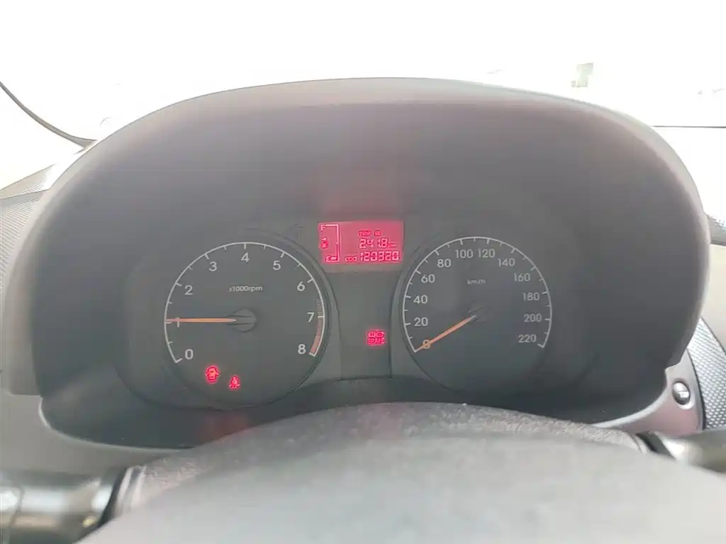 Hyundai Verna 2016 — фото 12