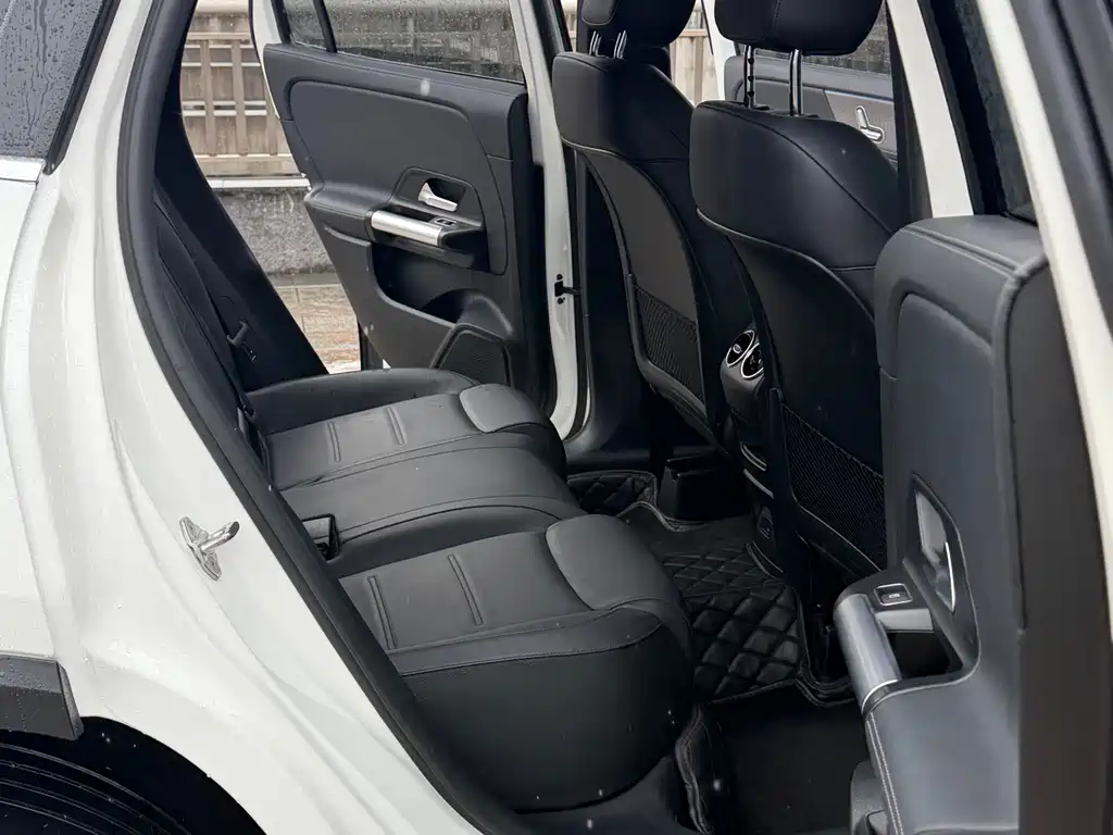 Mercedes-Benz GLA 2022 — фото 9