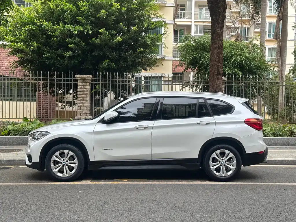 BMW X1 2017 — фото 14