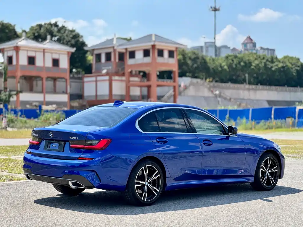 BMW 3 Series 2021