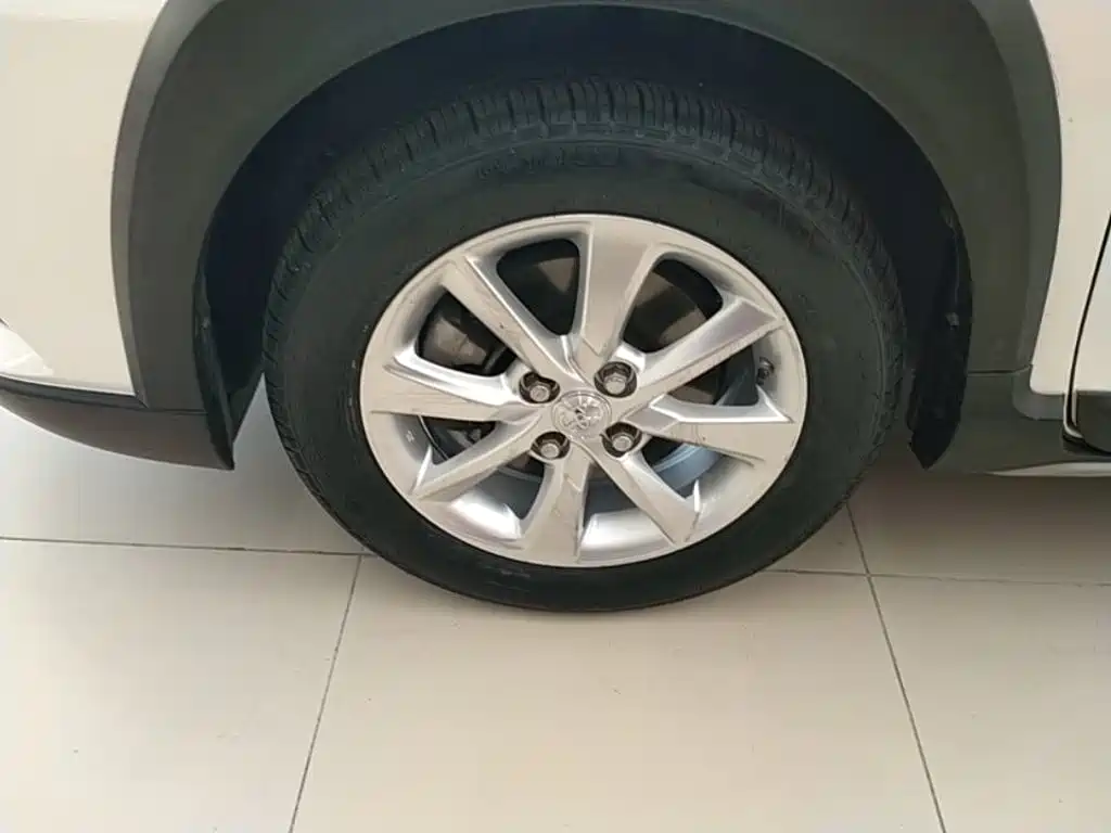 Toyota Yaris L 2020 — фото 23