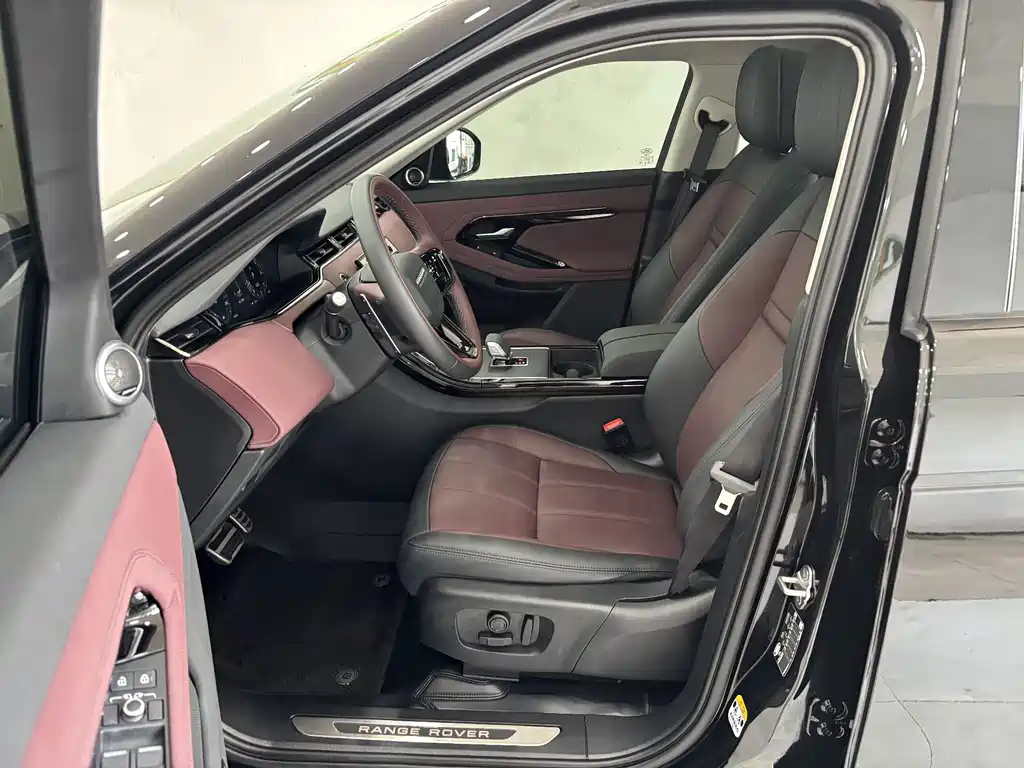 Land Rover Range Rover Evoque 2025 — фото 13
