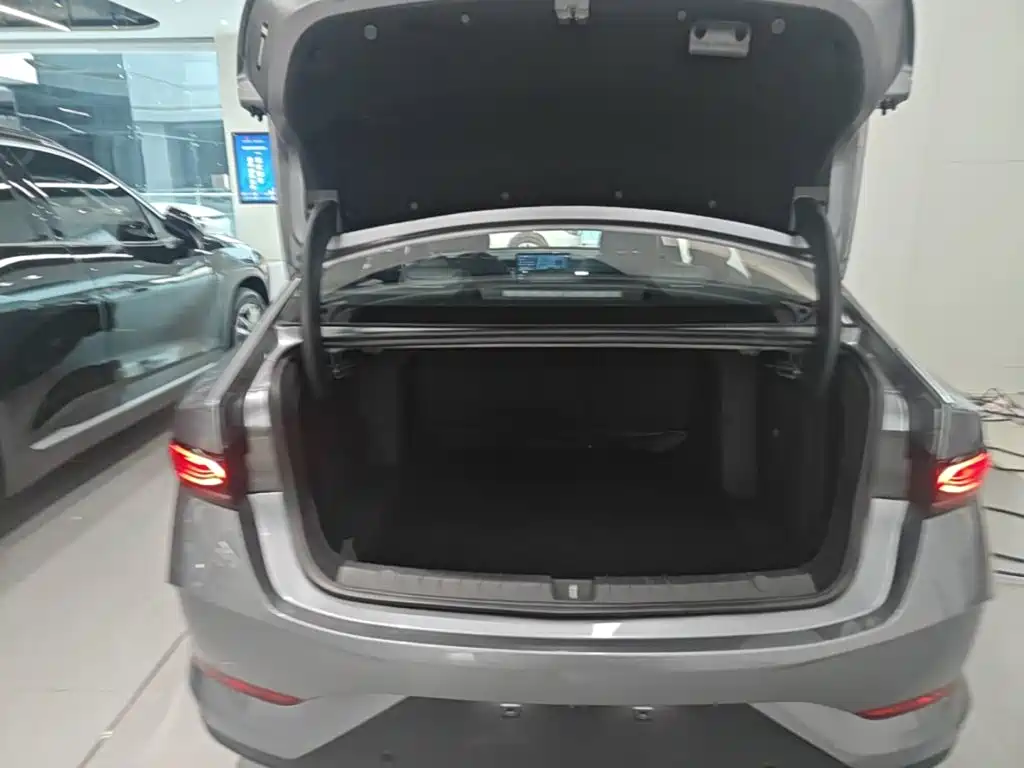 BYD Qin PLUS 2025 — фото 15