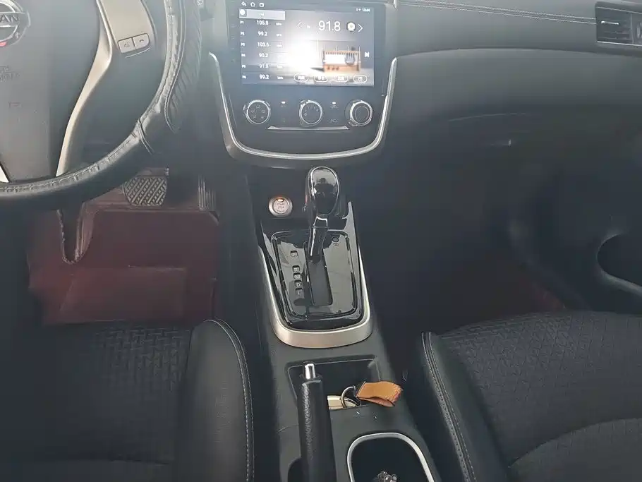 Nissan Tiida 2019 — фото 16