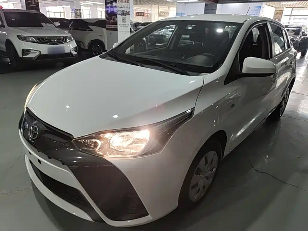 Toyota Yaris L 2016