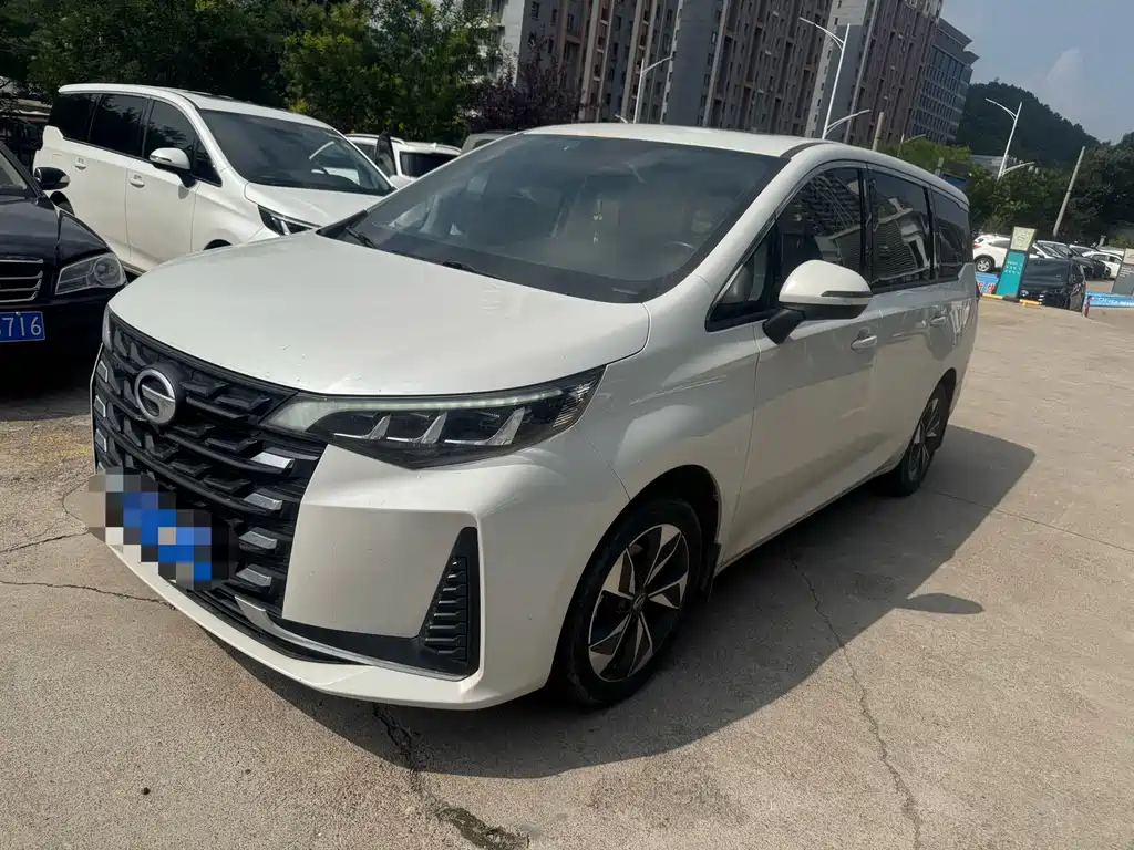 GAC Trumpchi M6 2022 — фото 1