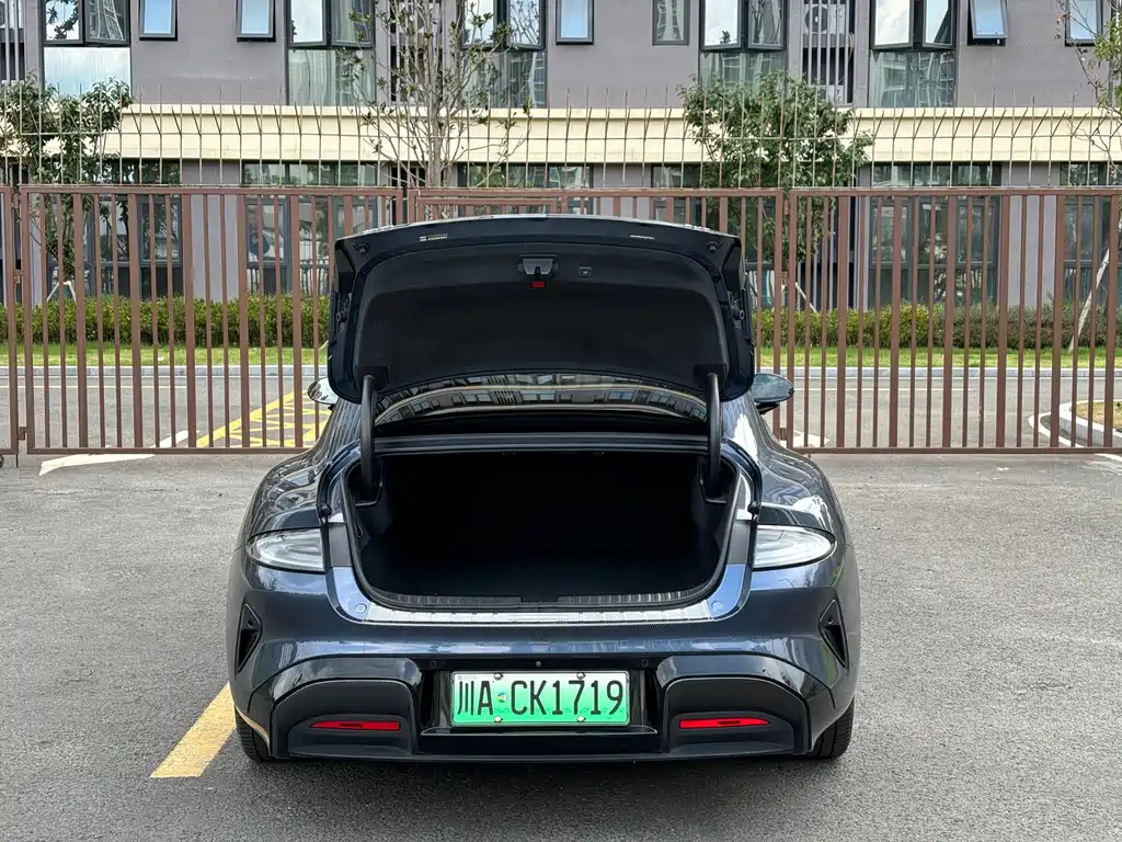 Xiaomi SU7 2025 — фото 19