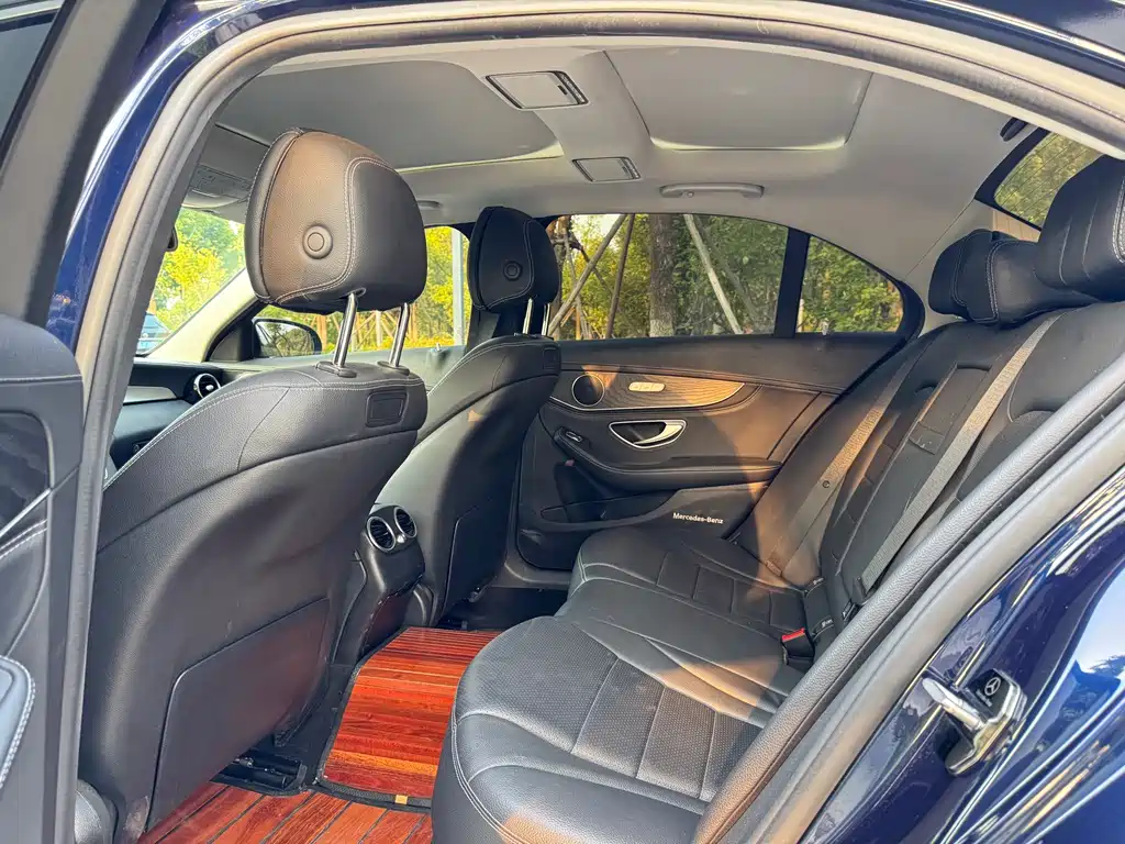 Mercedes-Benz C-Class 2018