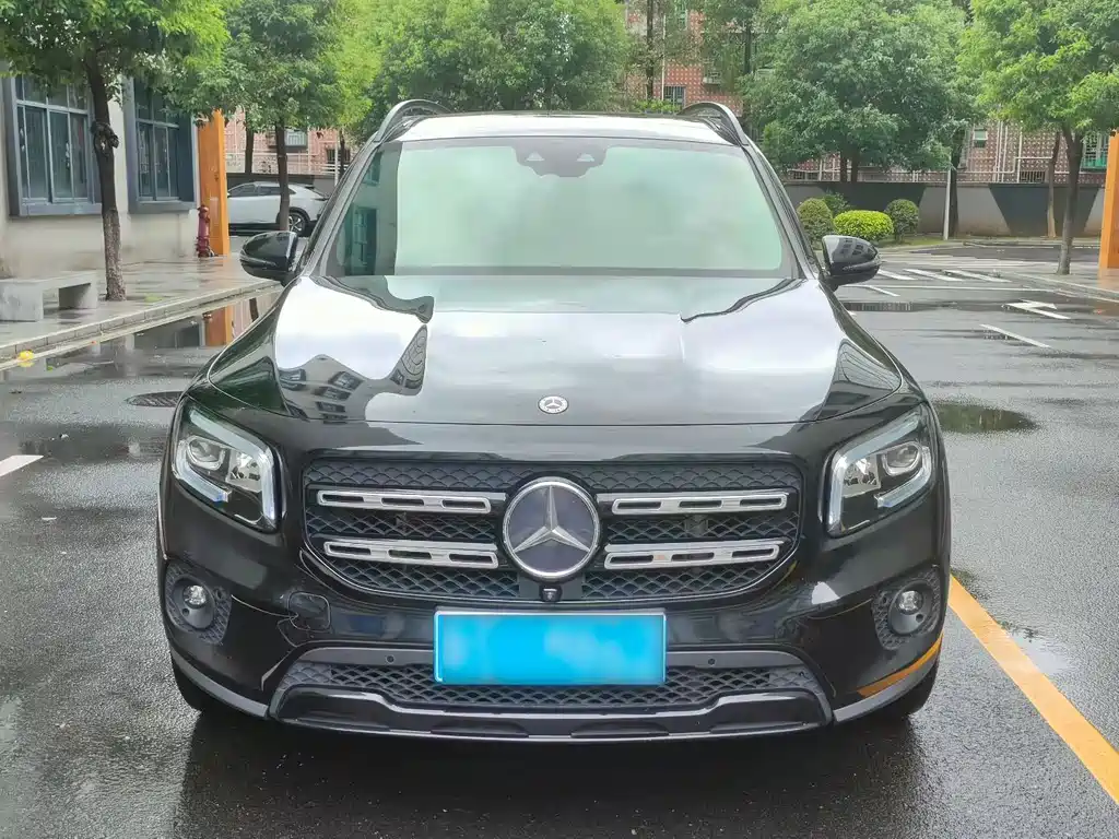 Mercedes-Benz GLB 2021