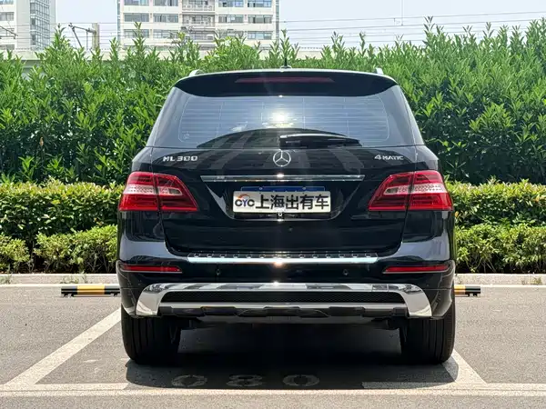 Mercedes-Benz M-Class 2012