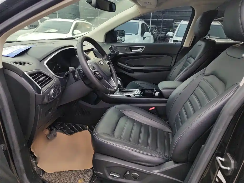 Ford Edge 2015 — фото 11
