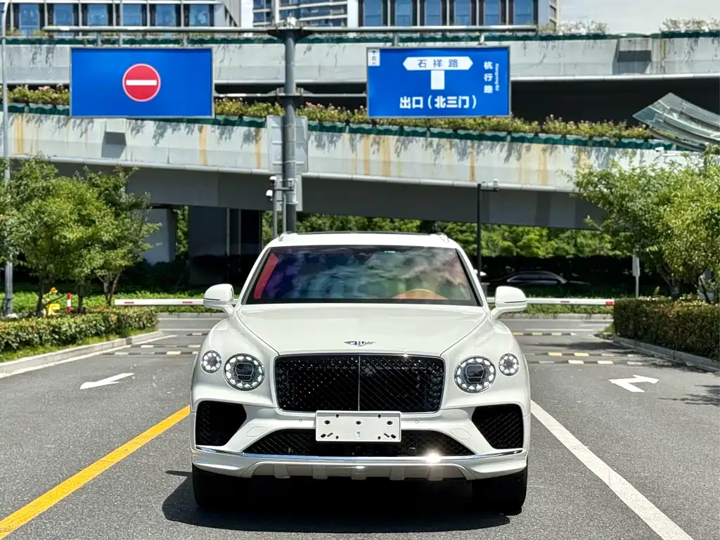 Bentley Bentayga 2026