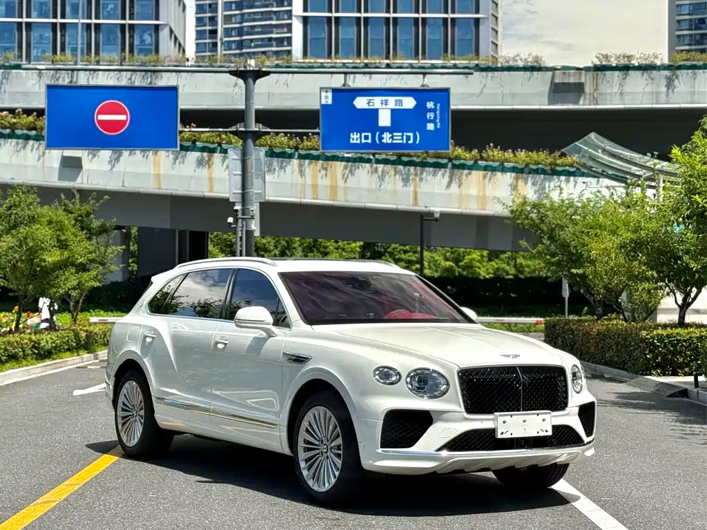 Bentley Bentayga 2026