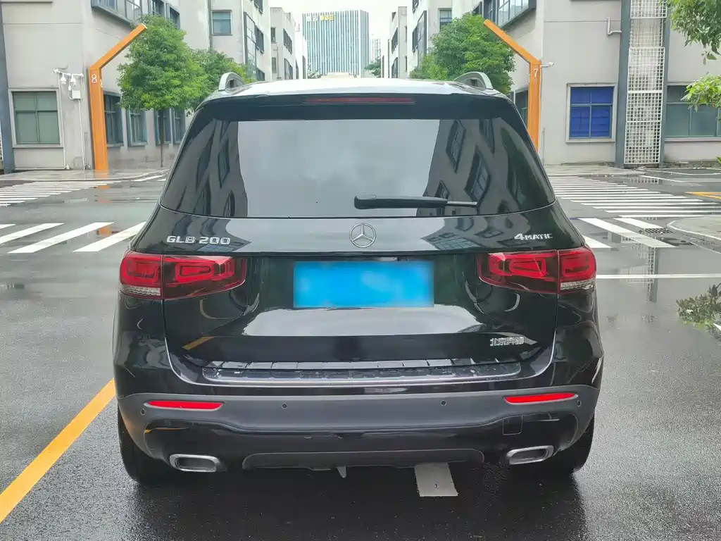 Mercedes-Benz GLB 2021