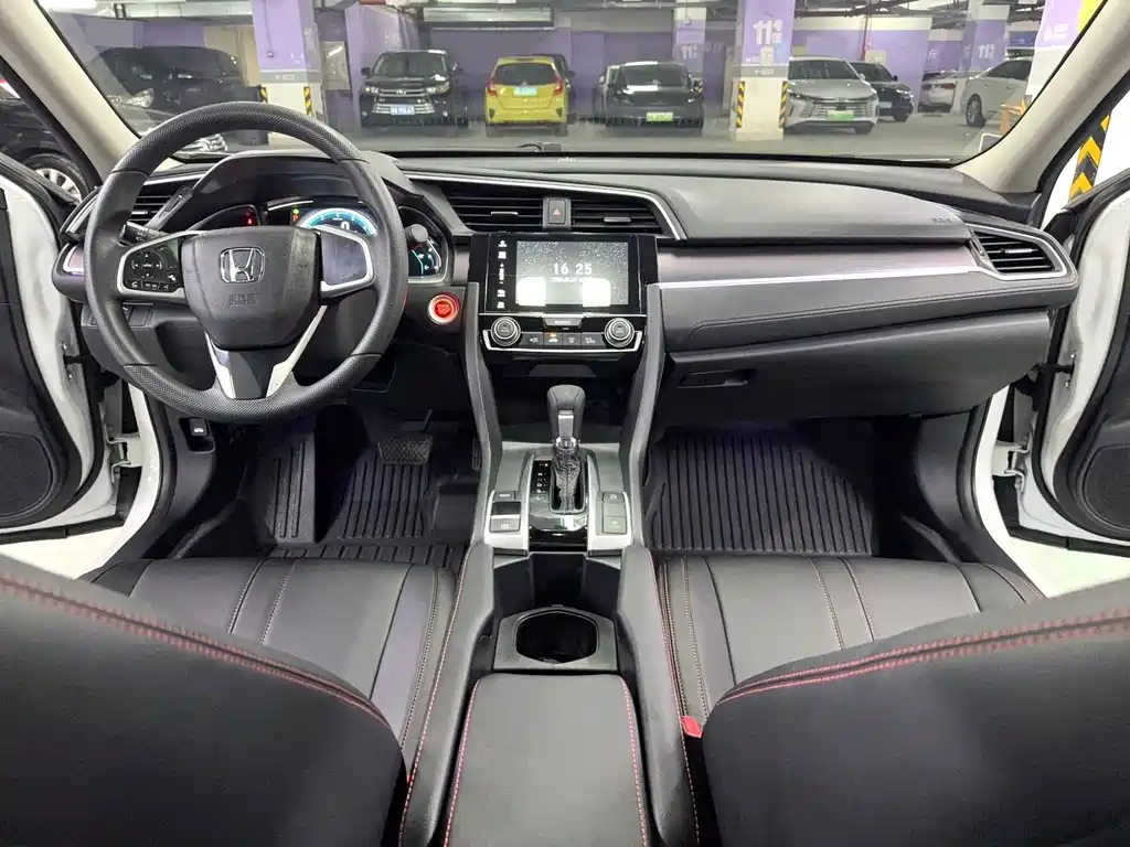 Honda Civic 2017 — фото 9